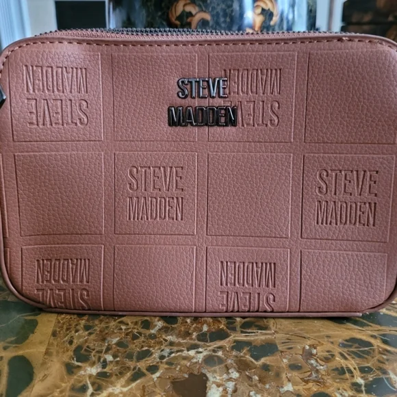 🚨🚨LOW START!!!!🚨🚨Steve Madden brown crossbody camera bag - Picture 2 of 8